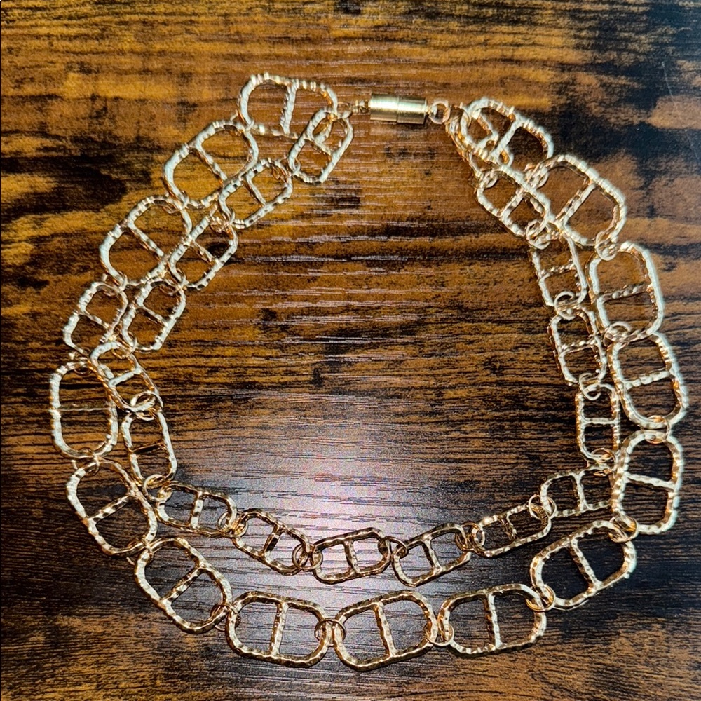 Elegant Gold Chain Necklace